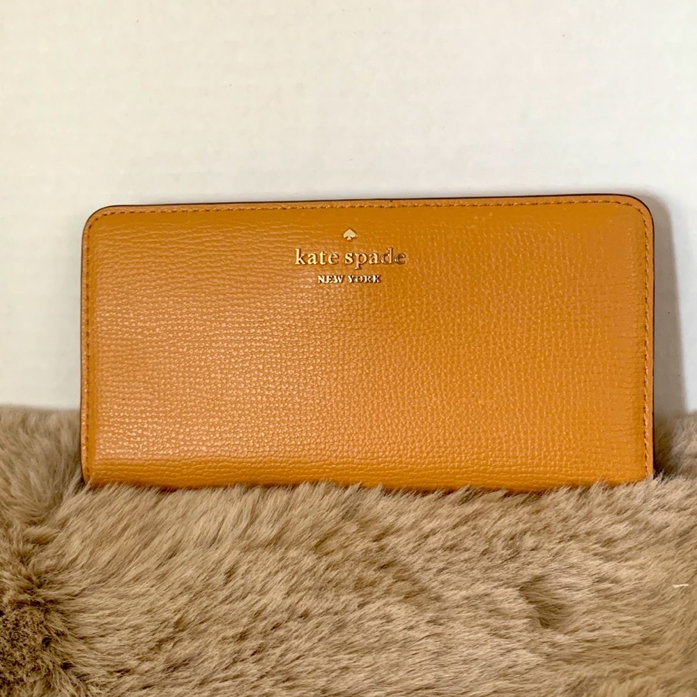 BNWT KATE SPADE LEATHER TWO FOLD WALLET